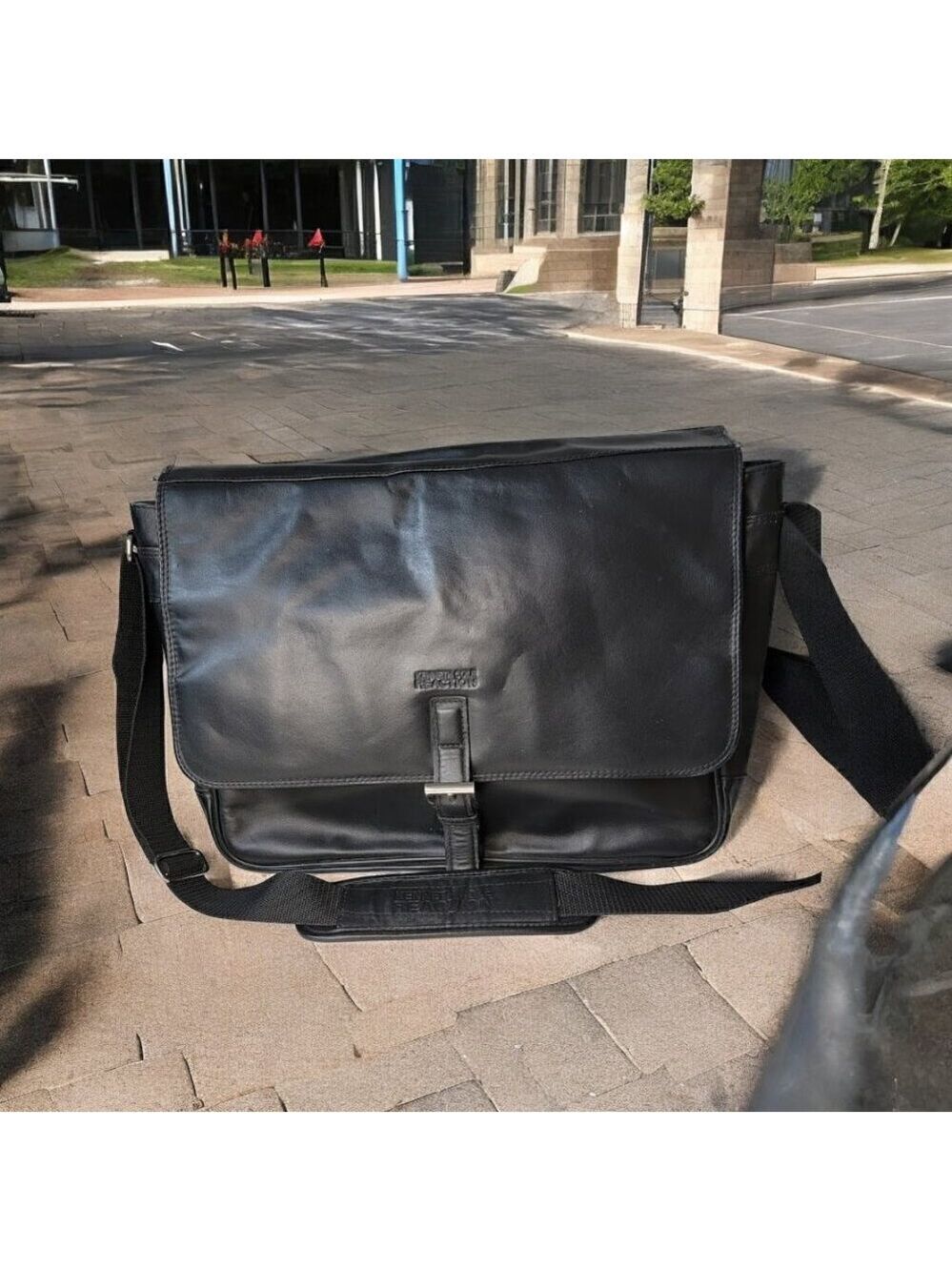 Kenneth Cole Laptop Messenger Bag
